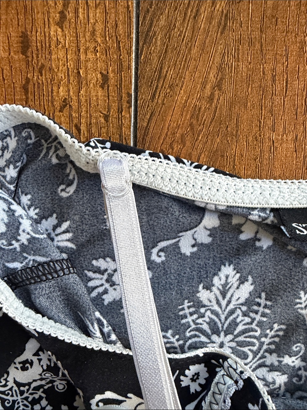 Black & White Lace-Trim Printed Slip - Women Intimates - Picture 4 of 4